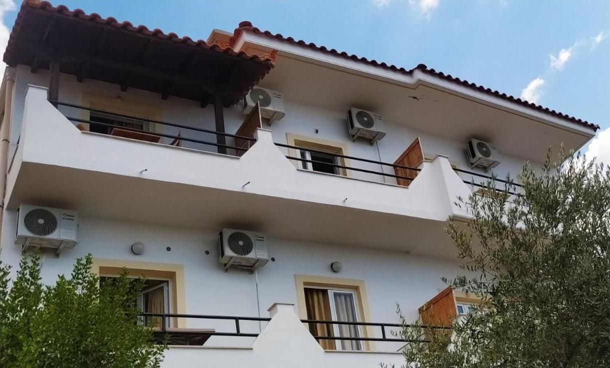 Bel Air Rooms Himare Buitenkant foto