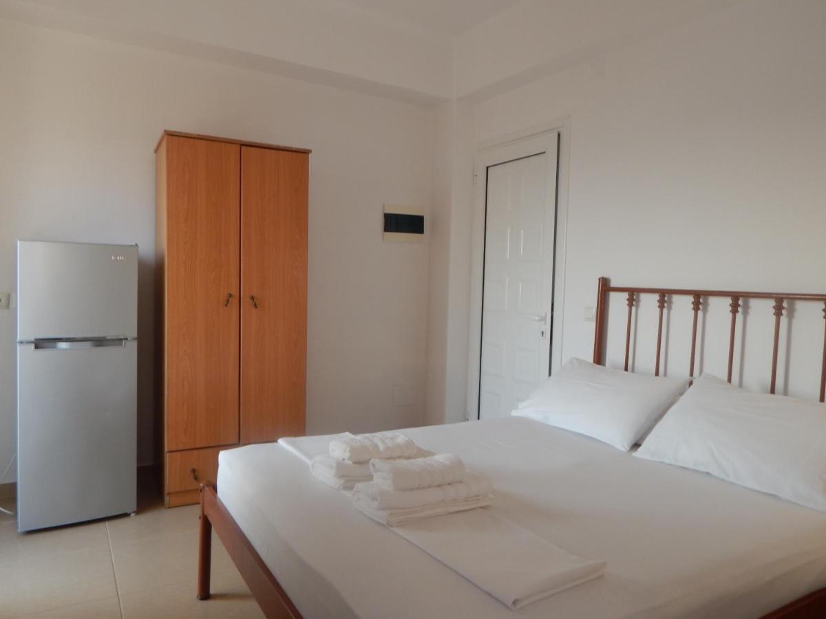 Bel Air Rooms Himare Buitenkant foto