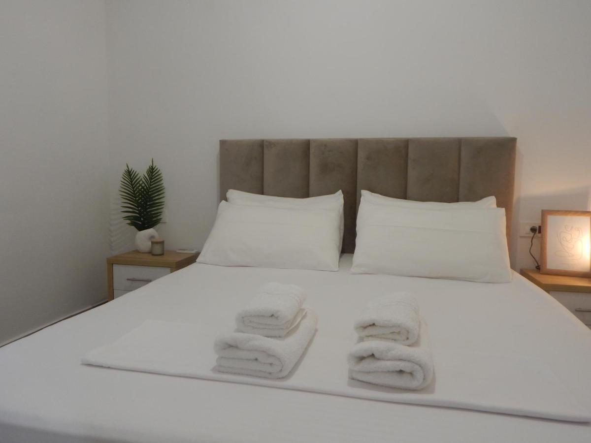 Bel Air Rooms Himare Buitenkant foto