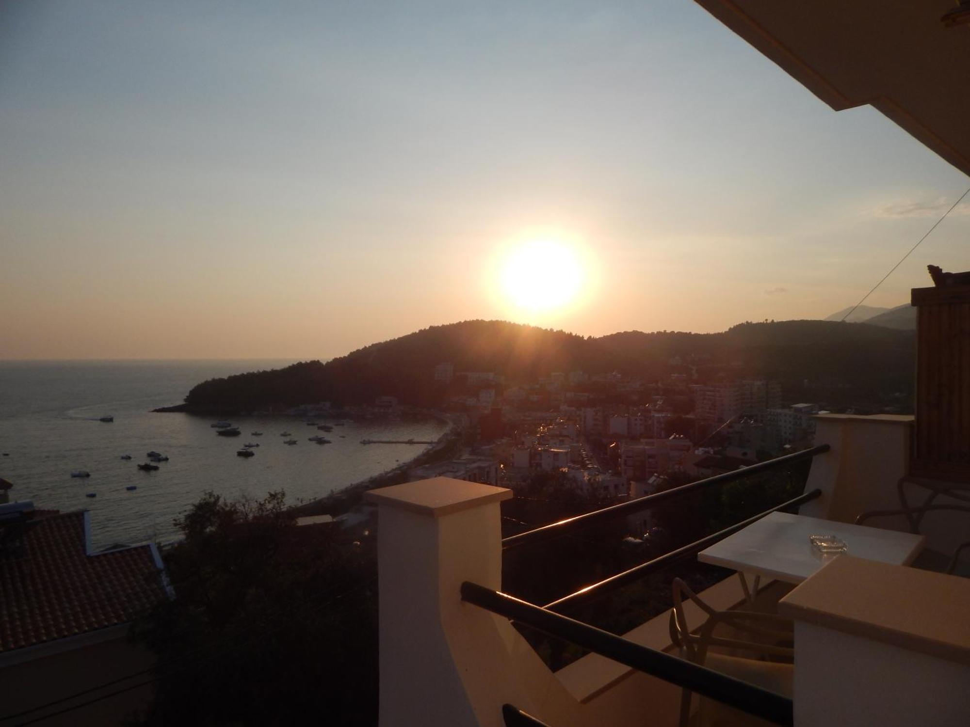 Bel Air Rooms Himare Buitenkant foto
