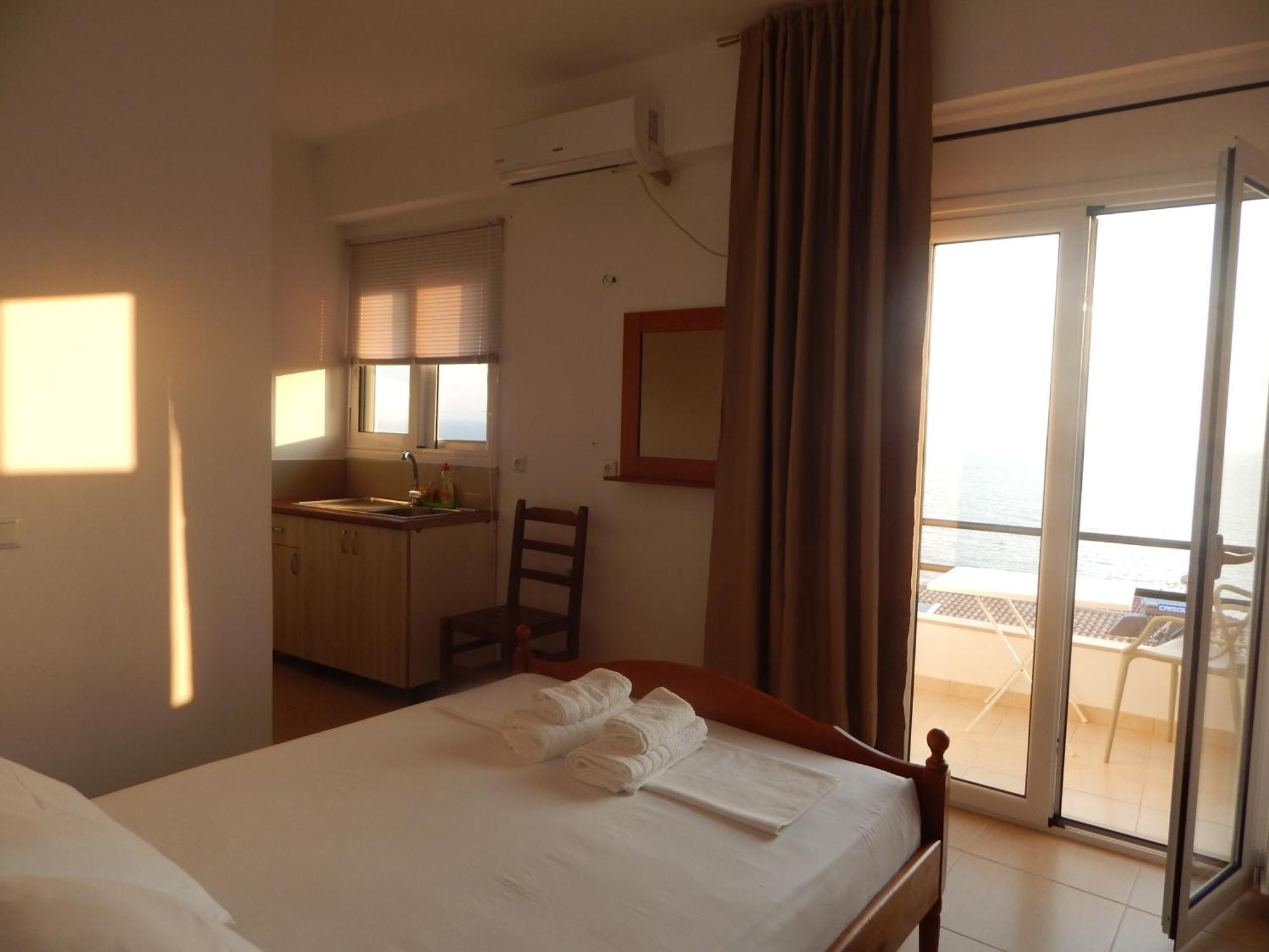Bel Air Rooms Himare Buitenkant foto