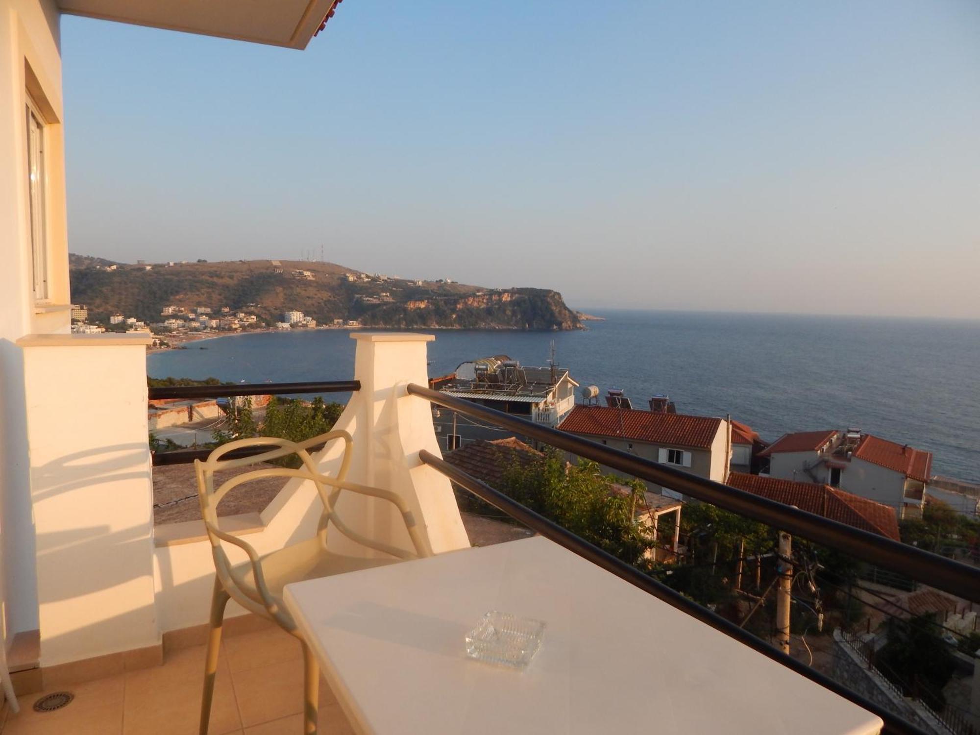 Bel Air Rooms Himare Buitenkant foto