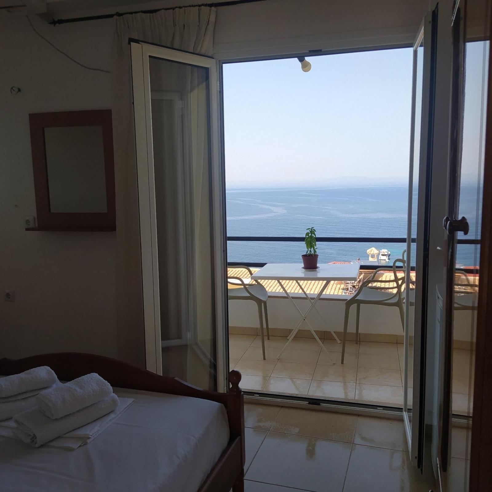 Bel Air Rooms Himare Buitenkant foto