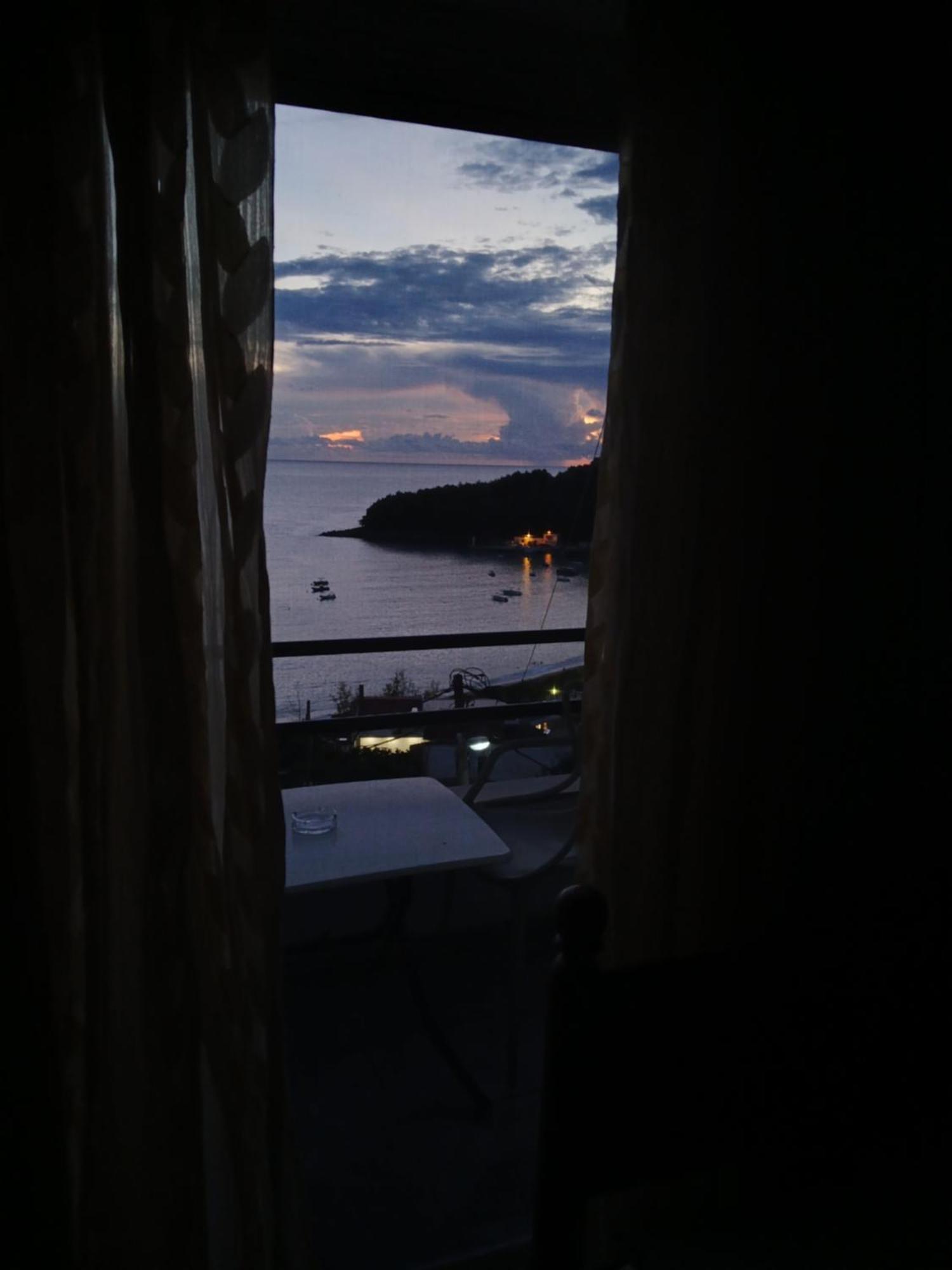 Bel Air Rooms Himare Buitenkant foto