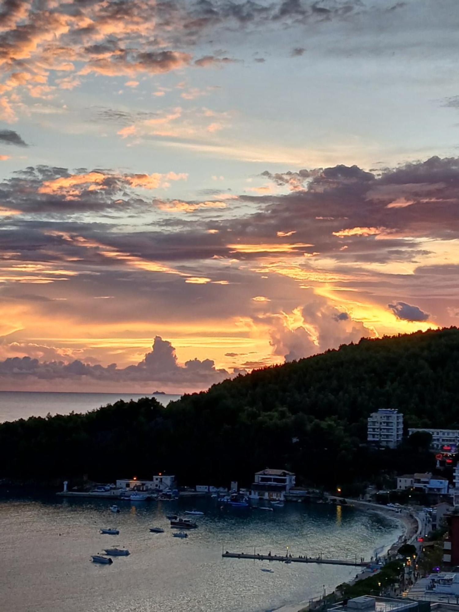 Bel Air Rooms Himare Buitenkant foto